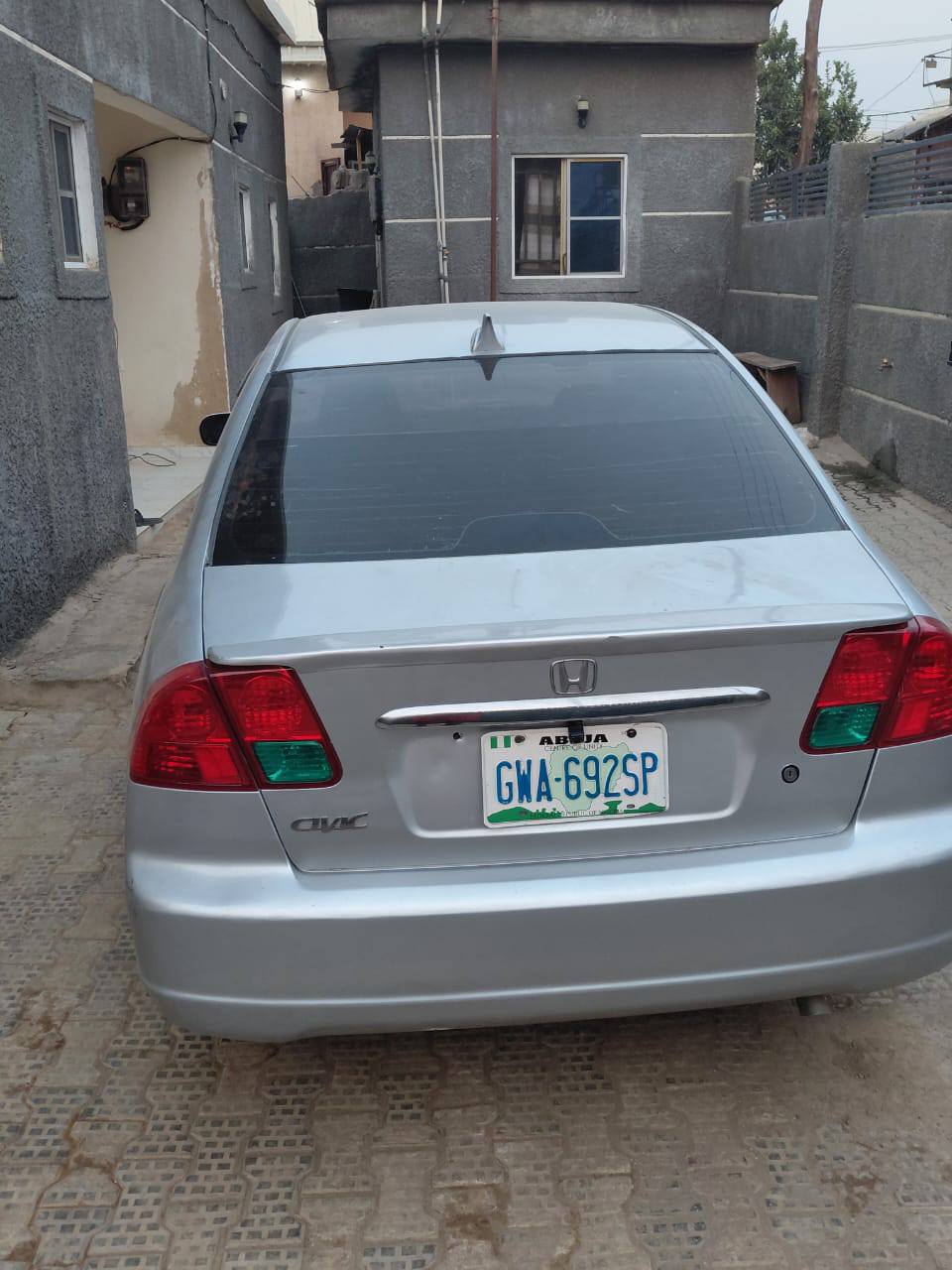 A picture of Honda Civic 2004