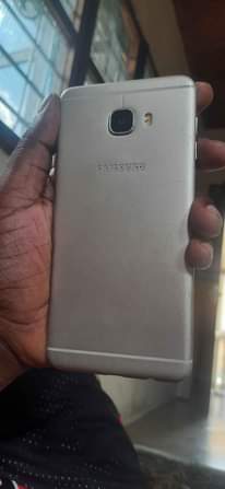 A picture of Samsung c7