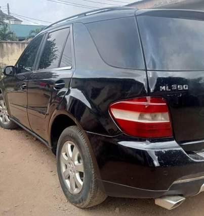 A picture of Registered 07 ML350 well maintained buy and travel engine gear