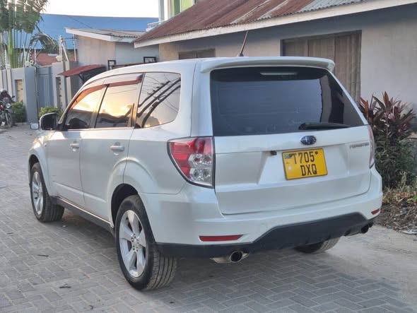 A picture of SUBARU FORESTER XT