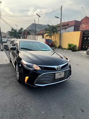 A picture of Its Avalon Season Registered but barely used 2013 Toyota Avalon
