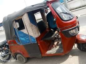 A picture of Tsh 5 500 000 tu piga 0768472525 full documents