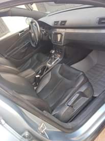 A picture of Volkswagen Passat 2008 with factory fitted AC