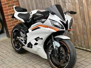 A picture of YAMAHA YZF R6 2010 10 SUPER SPORT AKRAPOVIC AVAILABLE FOR