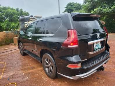 A picture of Distress sale Extremely clean and sound Lexus GX460 2014 upgrade