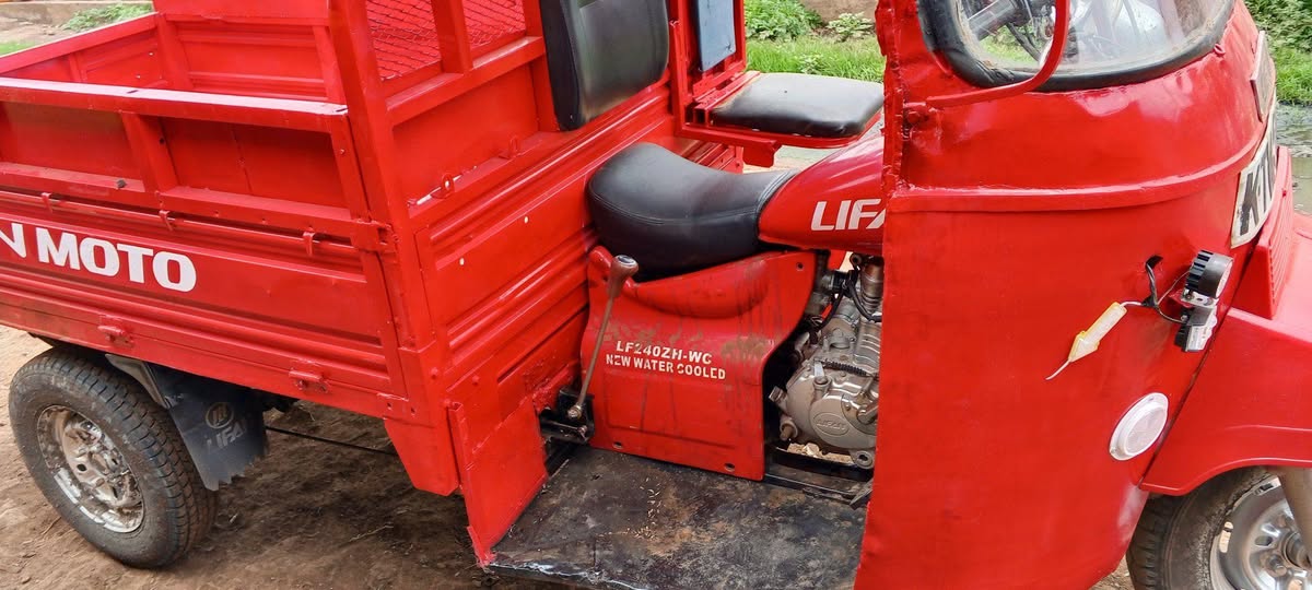 tuktuk