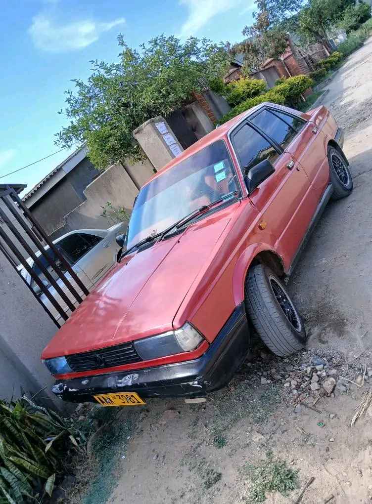 nissan hb12