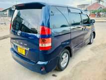 A picture of Toyota Noah