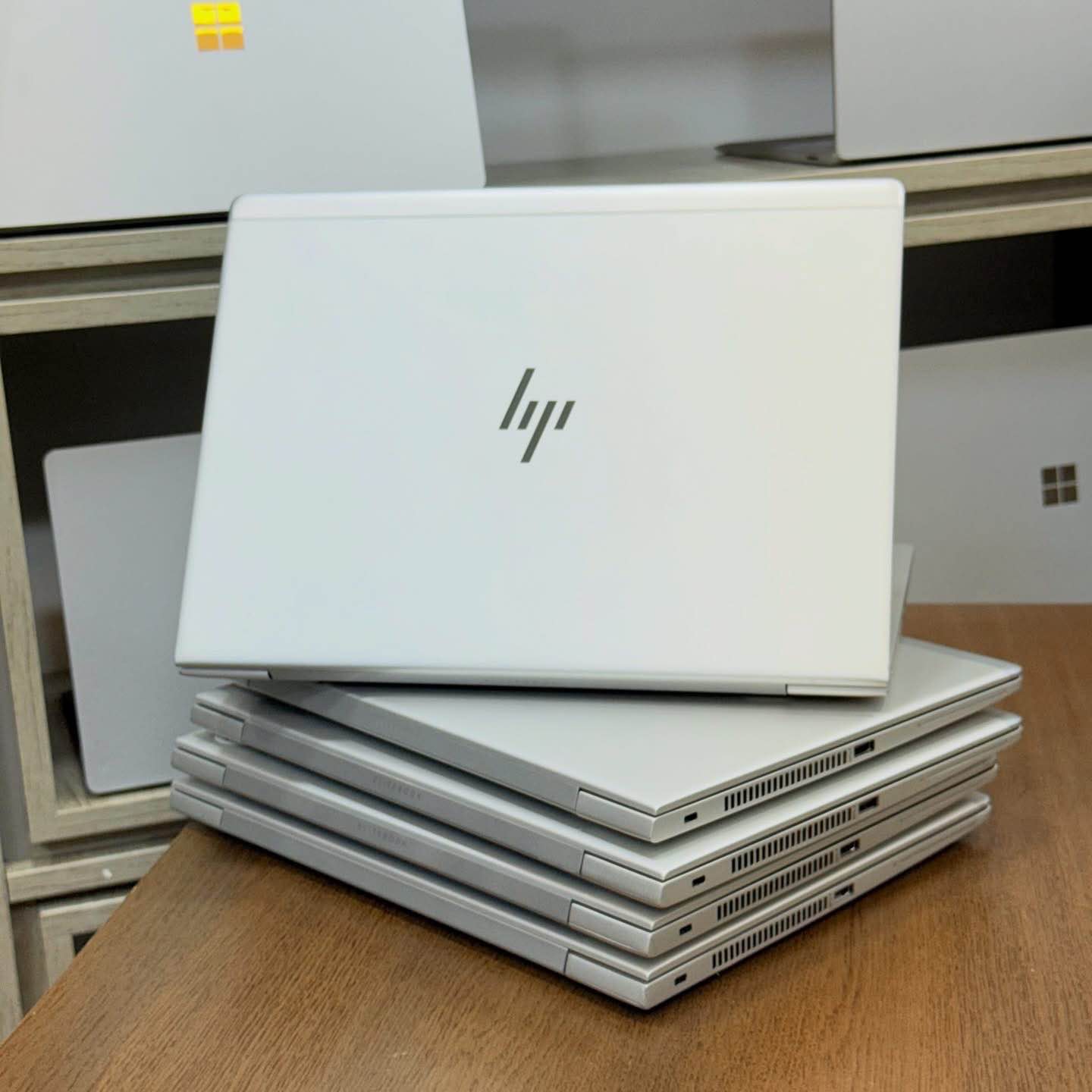 A picture of HP ELITEBOOK 830 G5 CLEAN CONDITION Price 650 000 Specifications