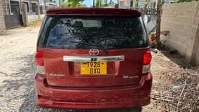A picture of Toyota rumion