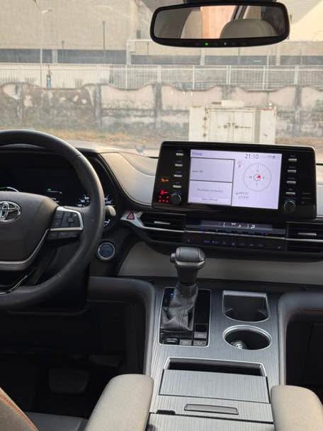 A picture of Foreign Used Toyota Sienna Hybrid Year 2021 Custom duty Paid