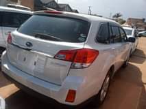 A picture of 2009 Subaru out back 2009 4wd