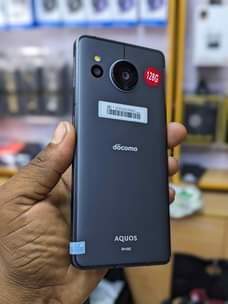 A picture of Aquos sense 7 GB128 Ram6 used siku 2 tu