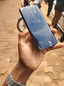A picture of Samsung galaxy S9plus