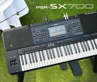 pianos