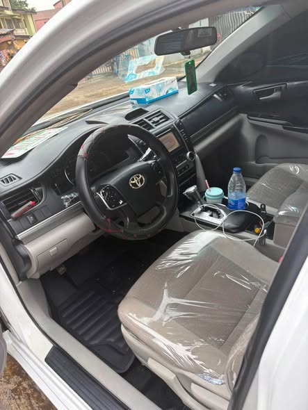 A picture of Toyota Camry 2013 LE