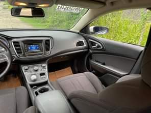 A picture of Distress Chrysler 200 Direct belgium 2017 Price 10 3m market