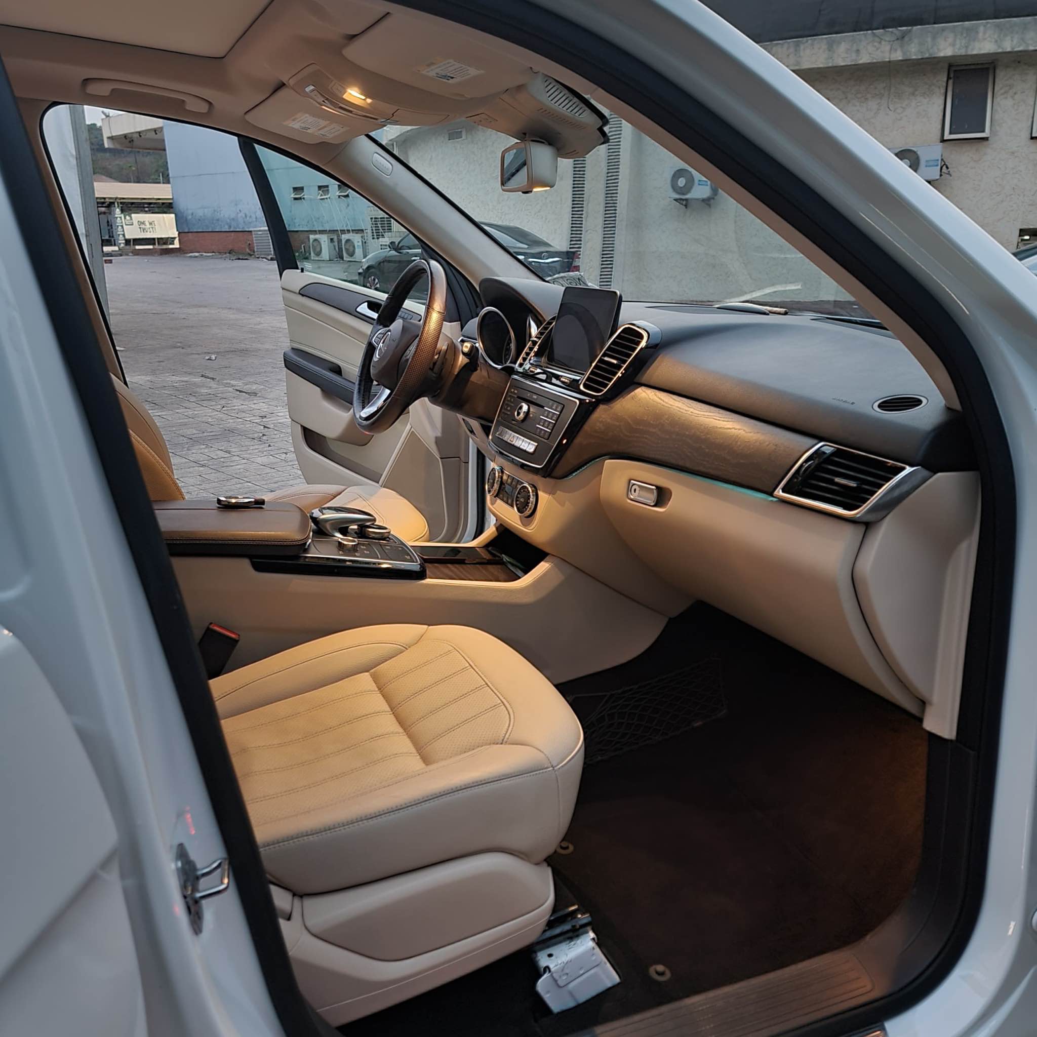 A picture of Foreign used GLE400 4MATIC