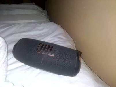 A picture of Jbl speaker