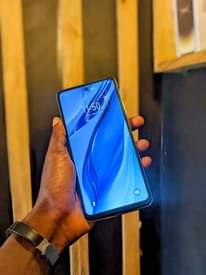 A picture of INFINIX HOT40i TSH 200 000 nipigie 0744122741