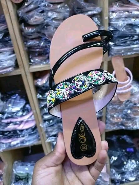 A picture of Ladies open shoes
