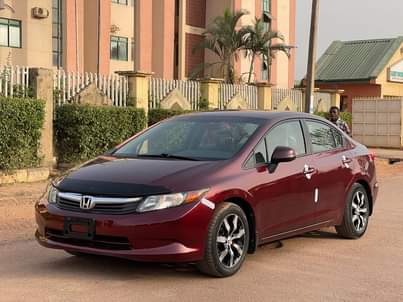 A picture of Honda Civic 13
