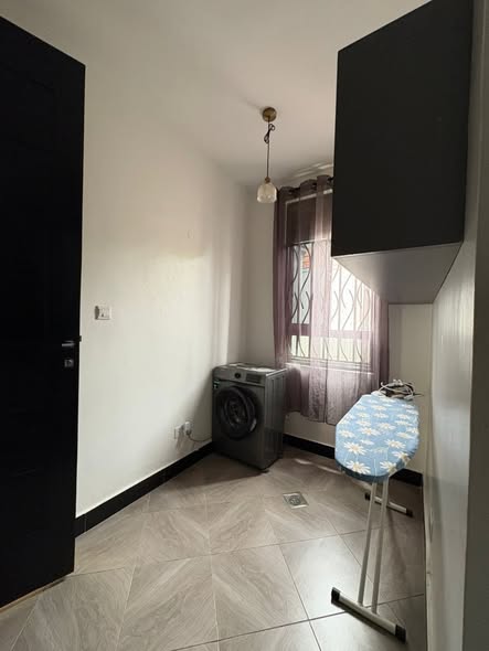 A picture of 3 beds 3 bath Townhouse