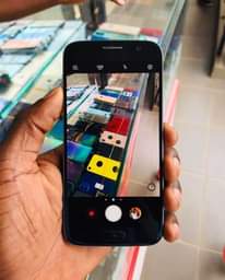 A picture of Samsung galaxy S7