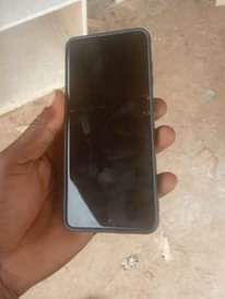 A picture of S20 5G 128gb rom and 12gb ram