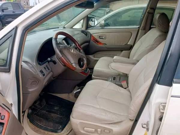 A picture of For sale Distress alert Lexus RX 300 Everything is intact
