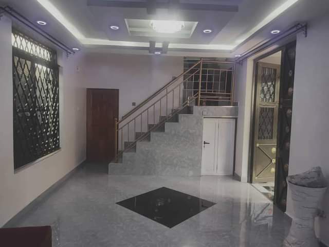 A picture of House