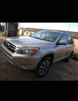 A picture of Toyota rav4 2008