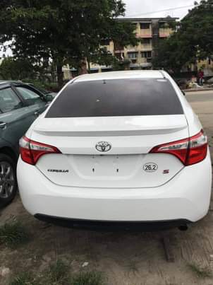 A picture of 2015 Toyota Corolla 1