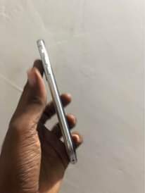 A picture of Iphone XS