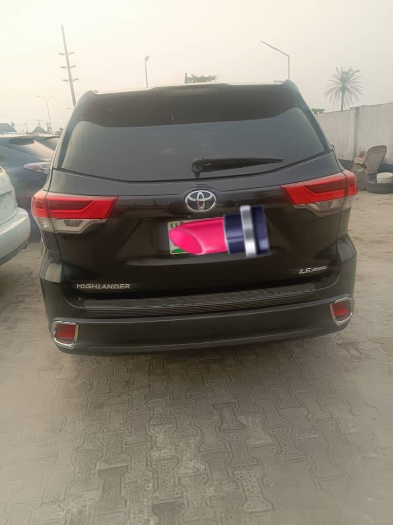 A picture of 2015 Toyota Highlander