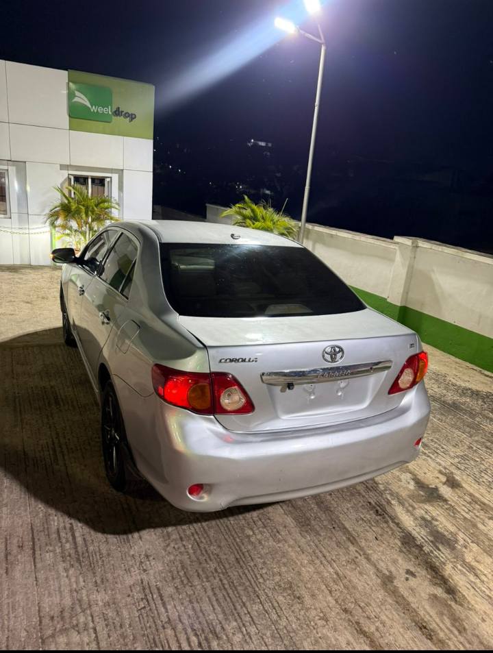 A picture of A Very Good 2010 Toyota Corolla