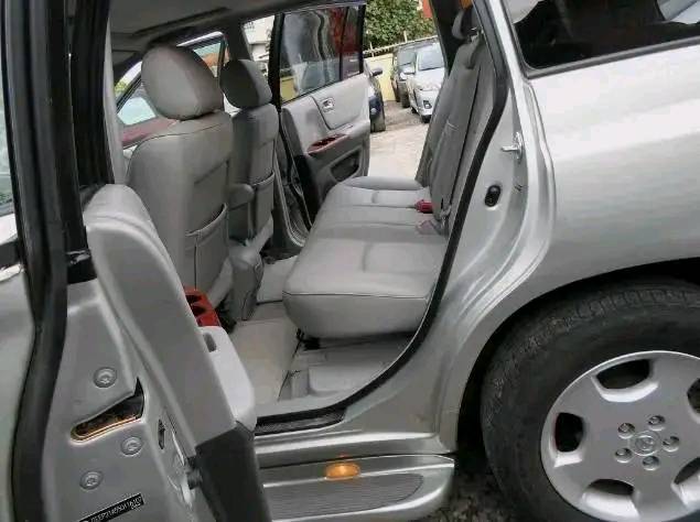 A picture of TOKUNBO Toyota Highlander