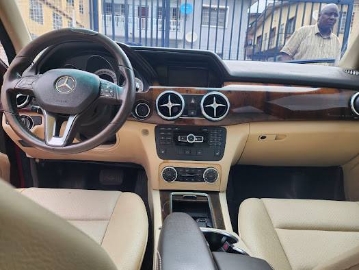 A picture of 2013 Mercedes Benz GLK350