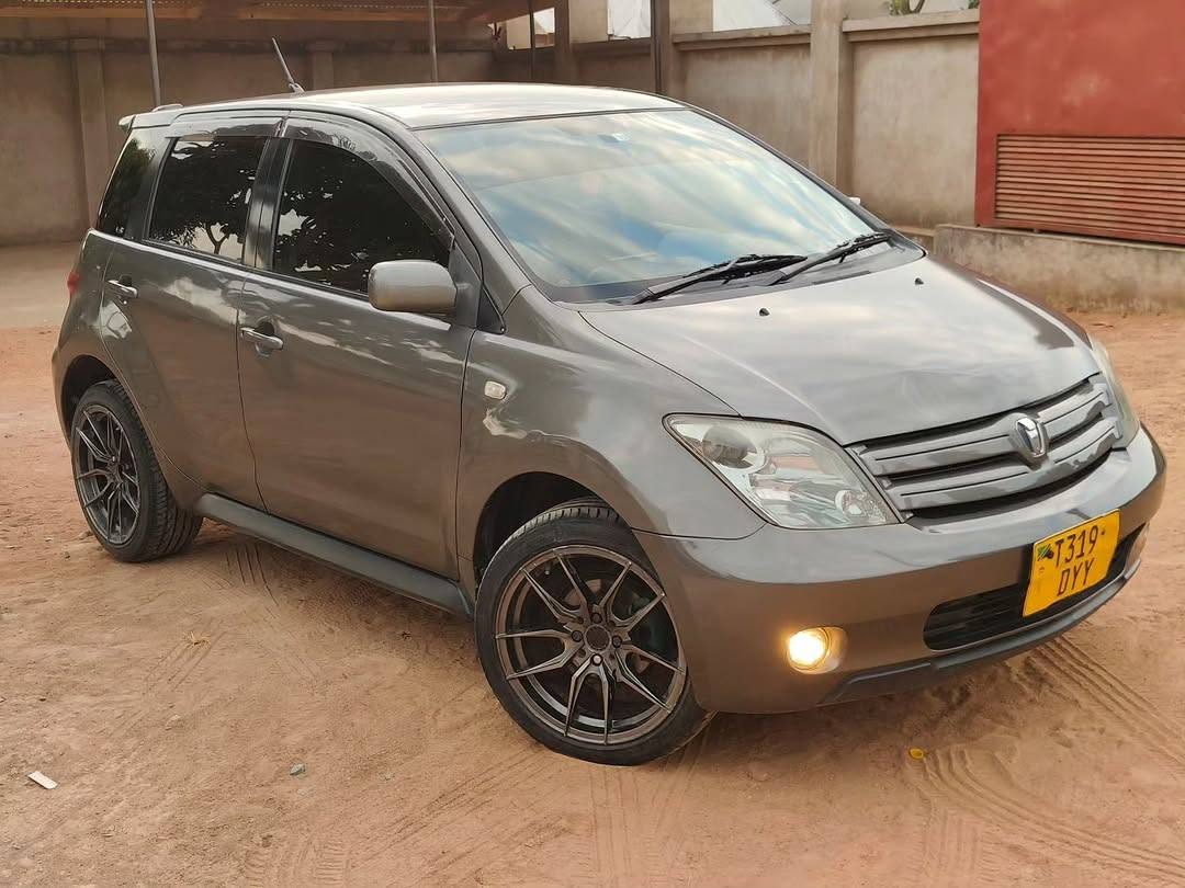 A picture of Toyota IST