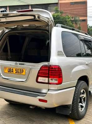 A picture of On sale Land cruiser v8 2004 anyone interested contact me