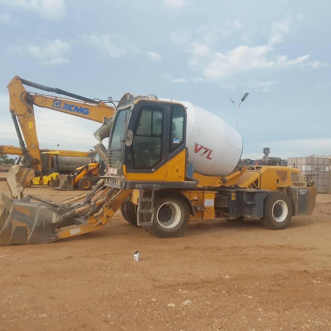 A picture of Hired machines concrete mixer available please call whtsp 0750782216 0705579314