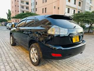 A picture of TOYOTA HARRIER BEI MILIONI 19 5