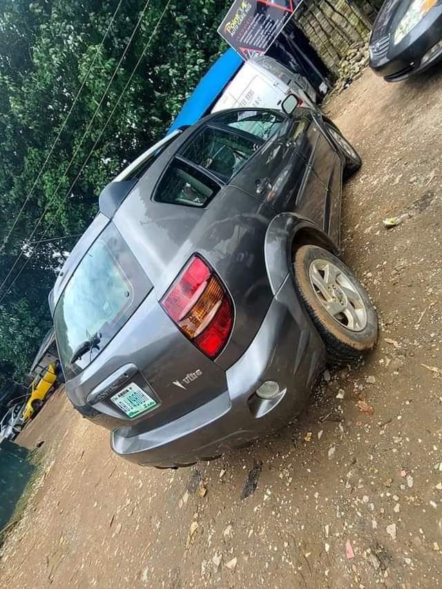 A picture of 04 Pontiac