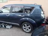 A picture of Mitsubishi Oultlander for sale