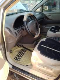 A picture of 2000 Lexus RS 300