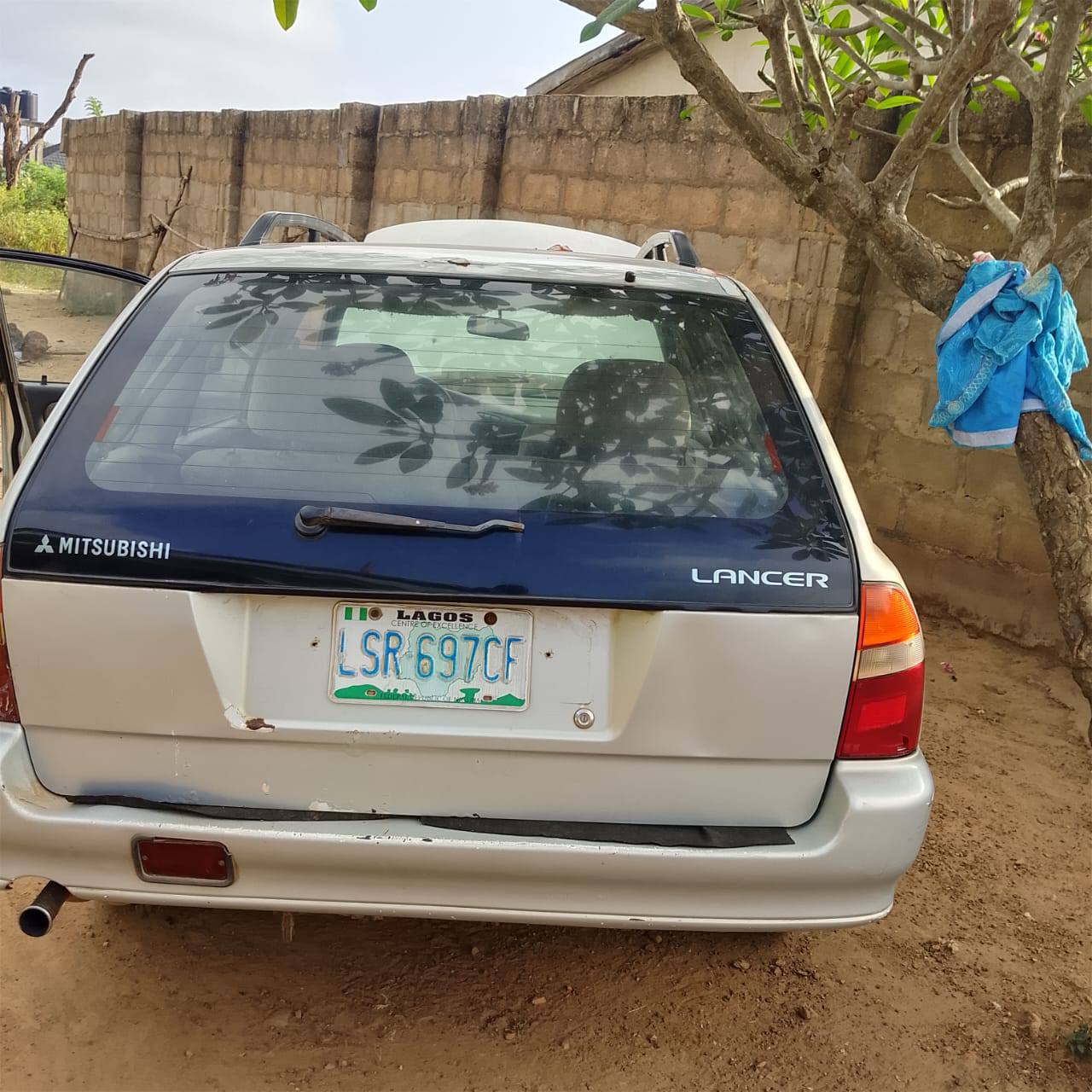 A picture of Clean mitsubishi lancer