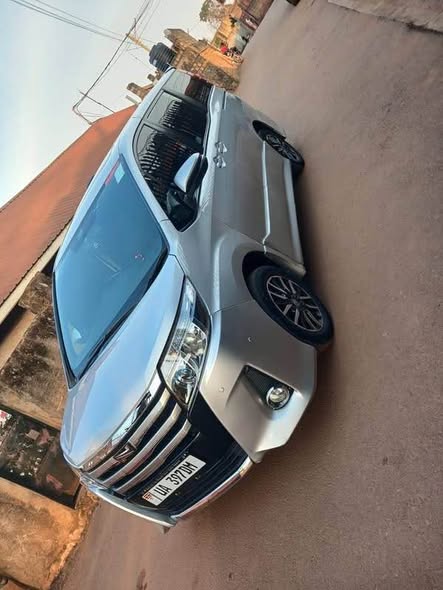 used toyota noah