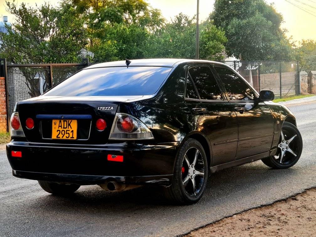 used toyota altezza