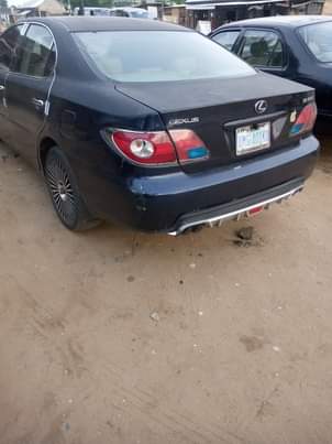 A picture of Es 330 lexus
