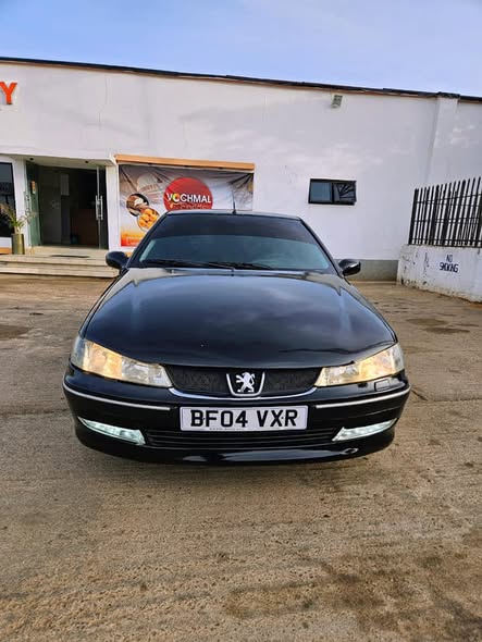 A picture of PEUGEOT 406 2004 model